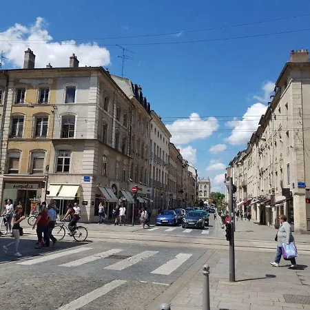 Apartment Hypercentre 25 Rue St Georges 3eme